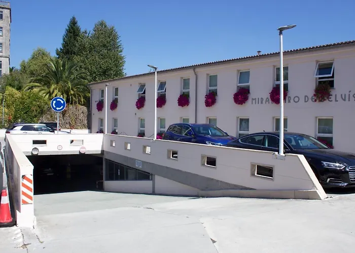 Hotel Parking Miradoiro de Belvís